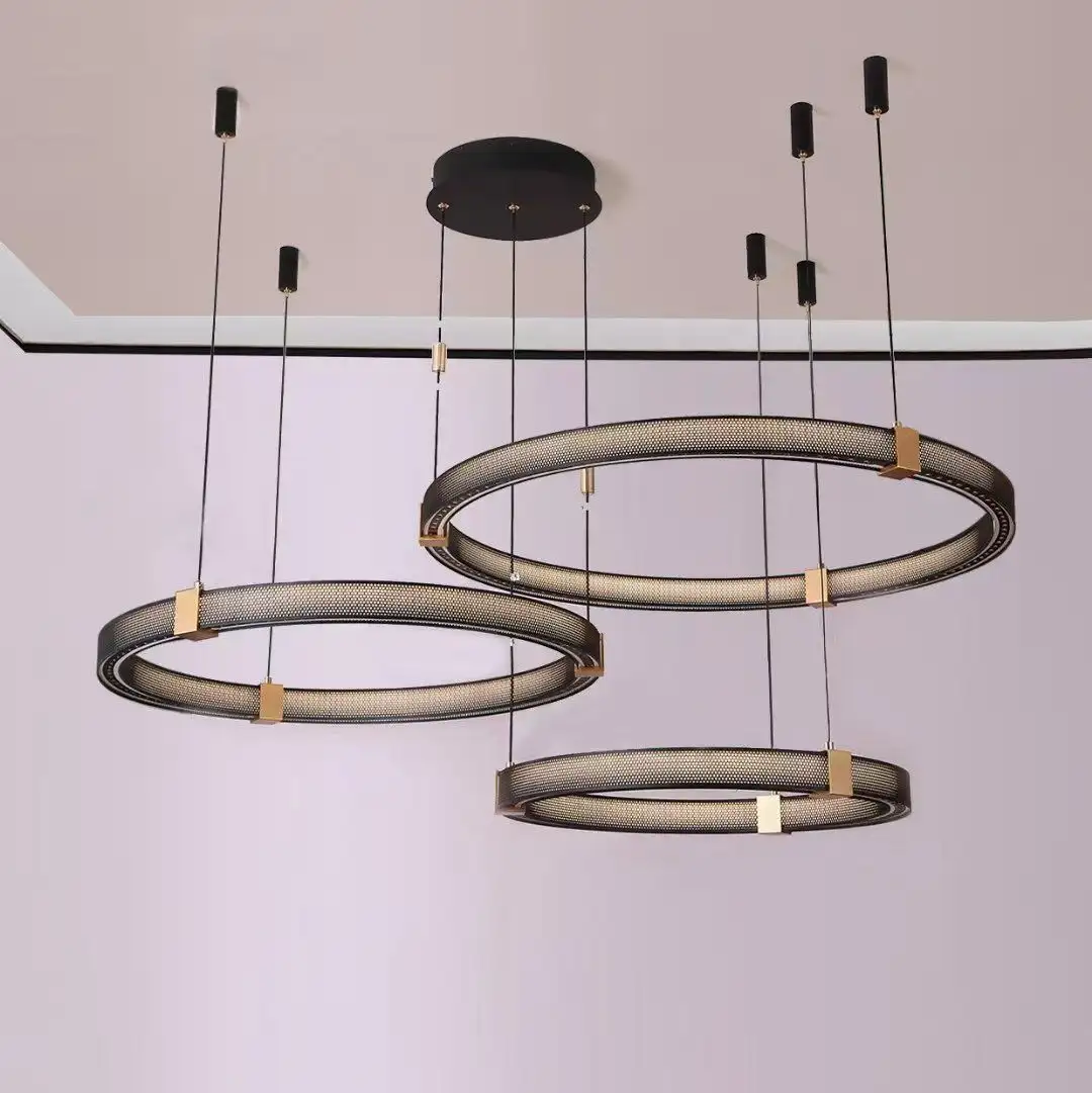 Chandelier 4