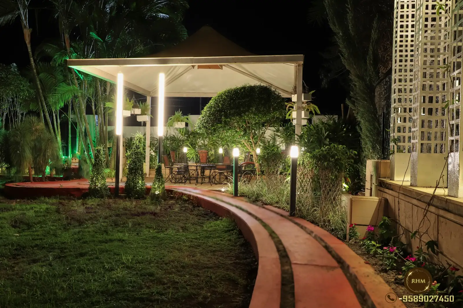 Outdoor Light 2